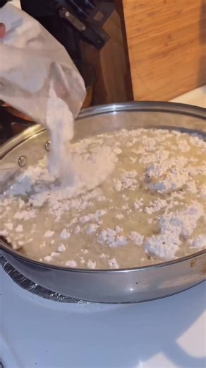 How to Fry Chicken with Flour in Oil