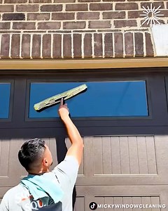 2.5M views · 256 reactions | Clean Windows, Happy Vibes! 什識 | Art & Graphic Design | Facebook