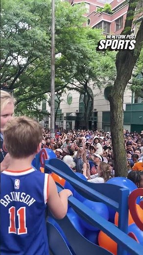 Amy Schumer is the Grand Marshal of the kids Knicks championship parade #shorts