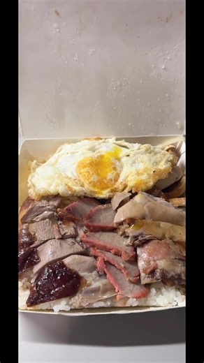 1.8K views · 59 reactions | 分享一下我的超級大便當裡面裝著滿滿的愛呀殺殺殺 | LaCha La | Facebook