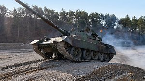 Watch why Spaniards call this tank the turtle