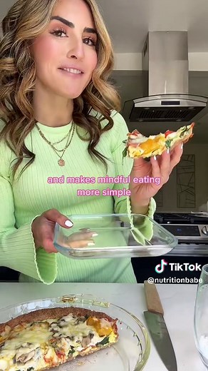 Mindful Eating Made a Little Easier 👍🏻🙏🏻 recipes and glasses with the link in bio #healthyrecipes #healthymealideas #mindfuleating #mindfulness #weightlosstransformation #yummyrecipesforyou