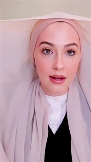 60pcs Upgraded Muslim Hijab Fixing Tape Hijab Dress Tape Headscarf Anti-Slip Anti-Skirt Collar Prevents Wardrobe Malfunction Special Adhesive Tape