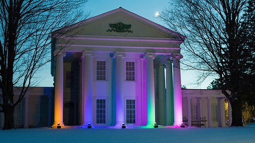 Love holiday lights? This Vermont museum is hosting a winter lights extravaganza.