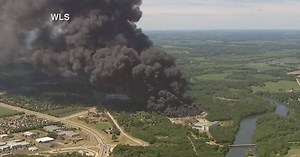 Large chemical fire prompts evacuation in Rockton, Illinois