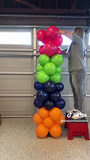 DIY Organic Balloon Columns Tutorial