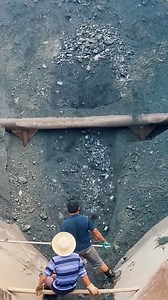 Barge unloading | USA Machines Channel