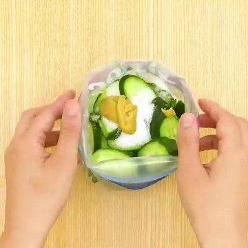 やみつきになる！ きゅうりの辛子漬けのレシピ動画・作り方 | デリッシュキッチン