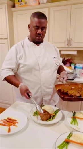 Southern Soul cafeteria (@southernsoulbbq)’s videos with original sound - Southern Soul cafeteria