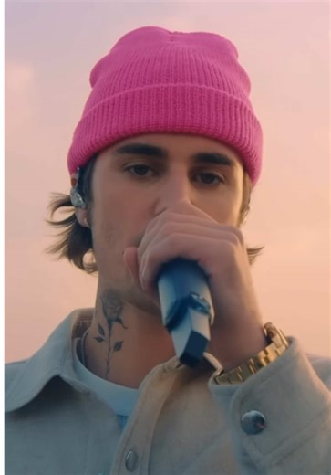 Justin Bieber - Hold On [Live From Paris] Full Performance #justinbieber #music #performance #fyp