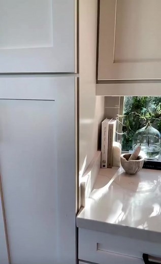 Kitchen Window Backsplash Ideas for Natural Light Enthusiasts