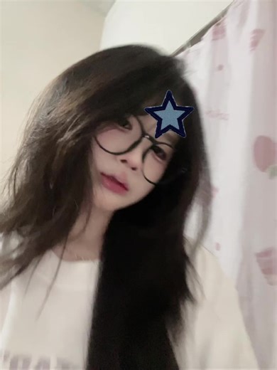 Live Makeup Session for All Levels - Join Us!