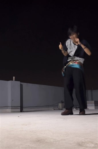 夏禾洛 on Reels