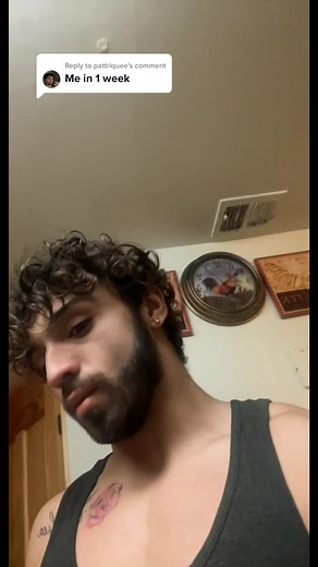 Replying to @pattriquee me in about 4 weeks of not trimming, scruff beard just looks better on me tbh #minoxidilbarba #minoxidilresult #beard #minoxidilbeard #minoxbeard