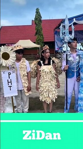 UNEXPECTED COSTUMES at SCHOOL FESTIVAL #shorts