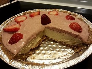 Super delicious RAW VEGAN cheesecake recipe! (Gluten-free)