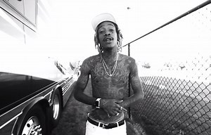 Wiz Khalifa ‘Tour Bus’ Freestyle