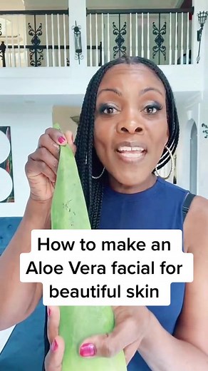 Get beautiful, glowing skin with this DIY aloe Vera mask #learnontiktok #skincare #minivlog #DIY #foryou
