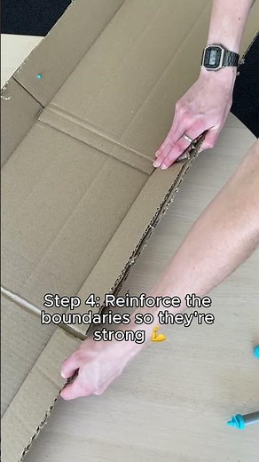 Make your own race track for your toy cars with cardboard! 📦 #cars