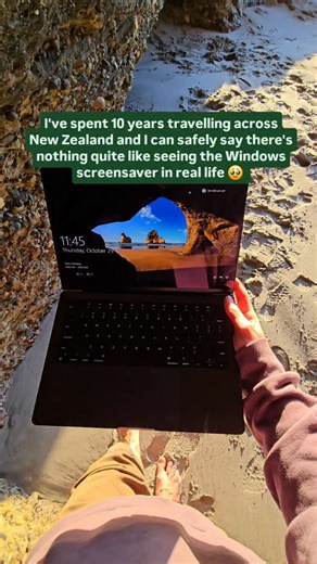 Location ⬇️ 📌 Save this spot now so you don’t forget it later! This is one of the most surreal and cinematic beaches I’ve ever visited. Welcome to Wharariki Beach at the tip of Te Wai Pounamu/South Island. 🗓️ Late summer (Feb–March) gives you the best shot at sunshine. You also want to go at low tide for exploring caves. Sunset is absolutely worth it here too.. 🚗 From Tākaka it’s about a 40 min scenic drive followed by an easy 20-minute walk across farmland. Head for the Wharariki Beach carpa