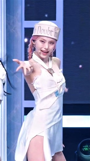 Take my hand.. #ITZY #있지 #MIDZY #ITZY_Motto
