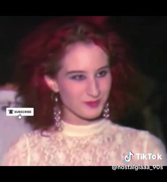 Vibes 1986 #90svibes #80sretro #discofever #retrodance #oldschoolparty #nostalgianight #retroaesthetic #throwback90s #classicvibes #usatrends #anos80 #anos90 #disco #flashback #80s #retro #throwback #nostalgia #fyp #70s #usa #brasil🇧🇷 #mexico