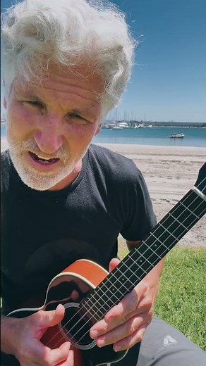 Play Ukulele Major Scales Horizontally (Not Vertically!) 🎸