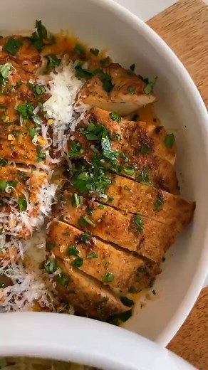 This is my go to chicken marinade! I meal prep some every week to have in wraps or salads 🤍 #chicken #recipe #mealprep