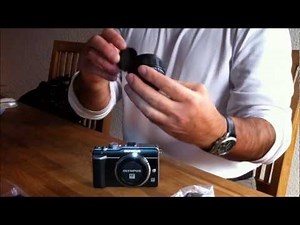 Olympus Pen E-PL1 Unboxing Part 1
