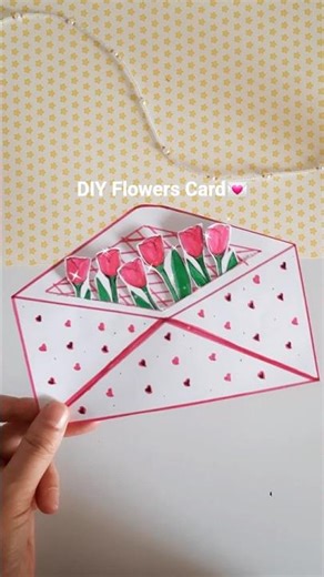 Beautiful DIY Flowers Card 💐 Easy Handmade Gift Idea 💌 #diy #diycrafts #diycard #gift #shorts