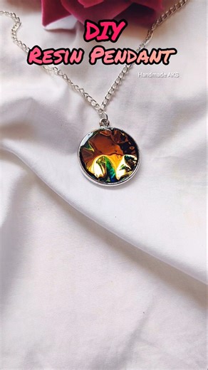 Resin Pendant🔥😍#diy#shorts#youtubeshorts#resinpendant#resinjewelry#viral#resinart#resinartist