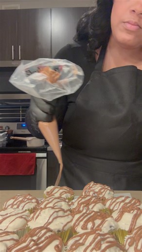 Agape Treats on Instagram: "Oreo Cheesecake Bites"