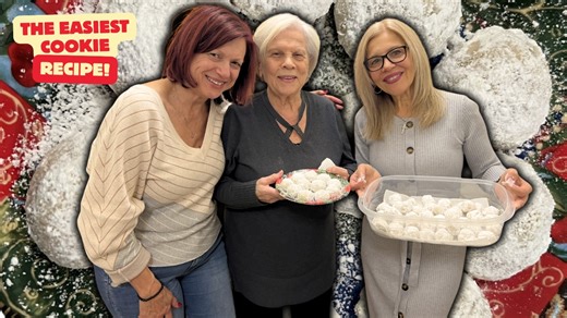 This Italian Snowball Cookie Recipe Is Almost Too Easy! #baking #recipe #Holidays #cookies | The Real Spicy Nonna