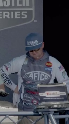 Wes Logan Fishing (@wesloganfishing)’s video of Bass Fishing