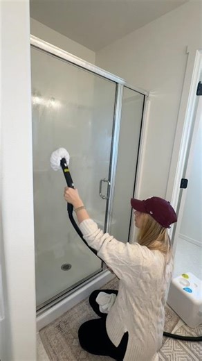 Deep Cleaning The Bathrooms With ONLY WATER!! 💦 #deepclean #cleaninghacks