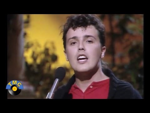 Tears For Fears - Everybody Wants To Rule The World 1985 (Remastered)
