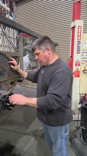 Single axle trailer repair part 4 | Noma Fabrication