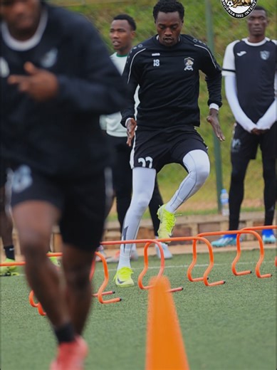LAST TRAINING SESSION 💪 Cage is open. Lions are ready. 🦁 #APRFC #CLUBGIANT #PEACECUP