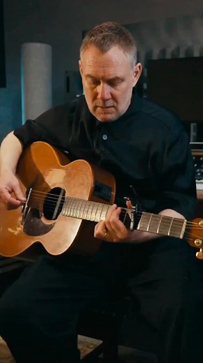 The One I Love, in 2025, live and acoustic from DG’s studio. Watch now at the link in stories. | David Gray