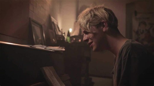 The 10 Best Tom Odell Songs of All-Time