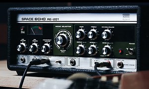 The Roland Space Echo: delays from distant galaxies