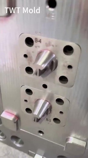 Collapsible core for undercut. Smart design 😊 👍 Toolworth Plastic Mold-Export Factory #molding