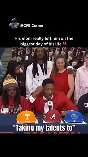 Alex Joseph on Instagram: "Our VIP group has been on FIRE lately with our VIP picks 💰 (you can check our VIP Clients story highlight to see for yourself 👀) Comment or DM us “VIP” to join our VIP group for FREE today Jacob Copeland became part of recruiting history long before ever taking a collegiate snap, thanks to one of the most awkward and talked about commitment moments the sport has seen. During his televised announcement, Copeland revealed his school choice by pulling out a Florida Gato