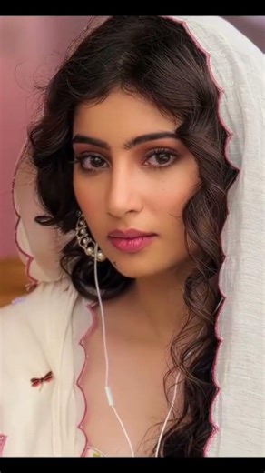 love first time 💓🫶 #shortsfeed #dhurandhar #trending