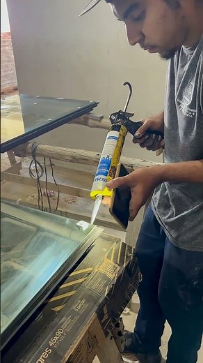 Silicone Estrutural: A Chave para Pele de Vidro Segura e Durável