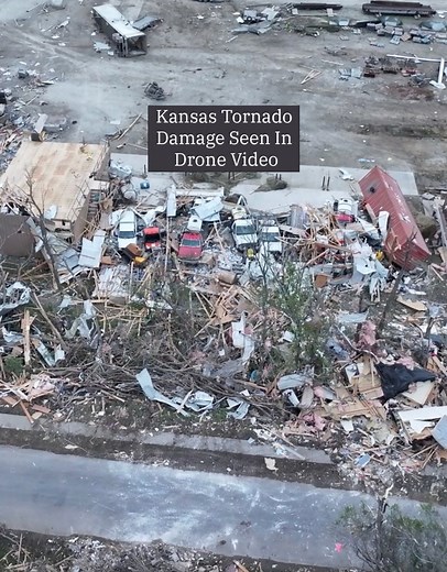 189K views · 1.5K reactions | Aerial footage reveals catastrophic tornado damage in the small northeastern Kansas town of Westmoreland after Tuesday afternoon’s storm. | The Weather Channel | Facebook