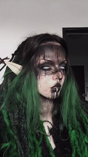 Dark Elf Makeup Transformation: Elven Warpaint Tutorial