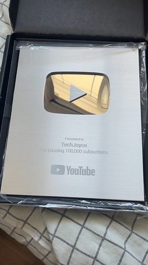 TechJoyce on Instagram: "my mom was NOT proud 😭🙏 - - - - #gaming #gamingsetup #gamingpc #tech"