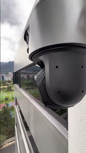 Hikvision PTZ Camera 4K: ULTRA-FAST Zoom & SMART Auto-Tracking