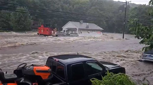 Floods from 'training thunderstorms' lead to dramatic rescues and 2 deaths in Connecticut